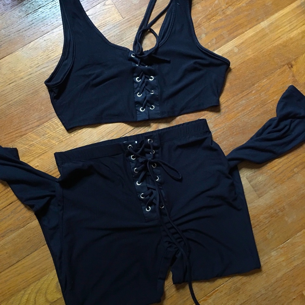Two piece set